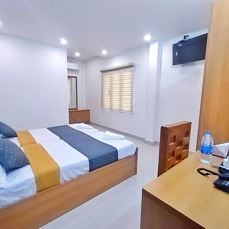 Lavender Arcade Appartement Kochi Buitenkant foto